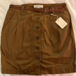 NWT FOREVER 21 brown skirt with belt & pockets